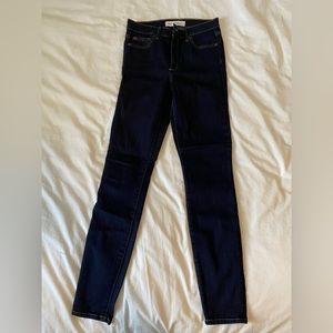 Gap True Skinny super high rise jeans - Size 27 Long, dark blue